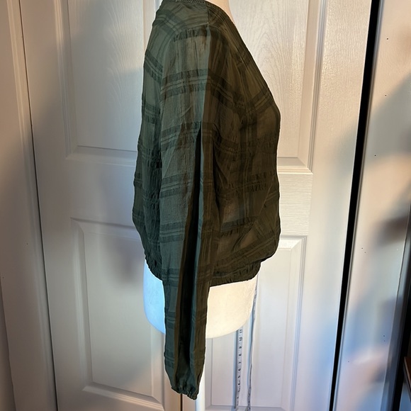 Express top - Picture 3 of 9